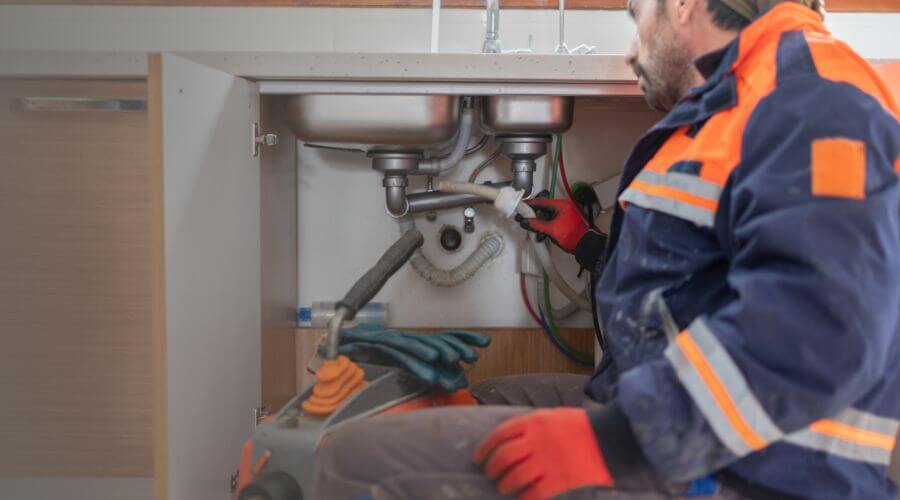 Professional tankless water heater installation services in Tovey, IL